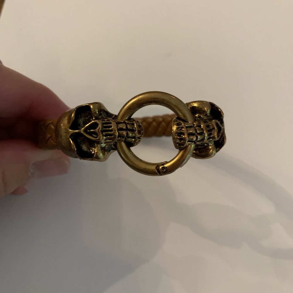 Skull bracelet